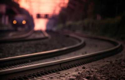 В Черновцах поезд насмерть сбил мужчину