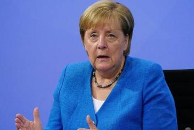 Германия: Меркель не хочет менять меры борьбы с пандемией