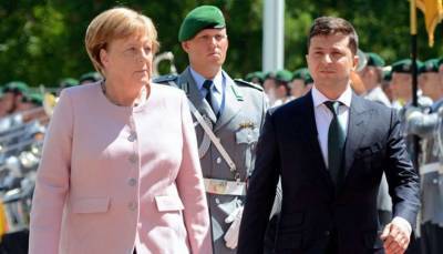 Меркель заедет в Киев после визита к Путину