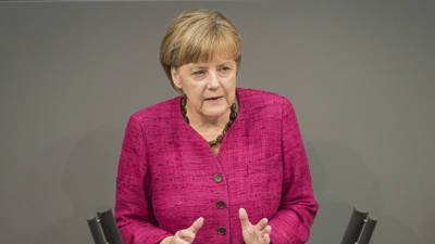 Меркель в августе посетит Украину и Россию
