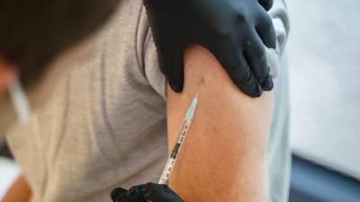 У вакцин от коронавируса больше побочных эффектов, чем мы думали?