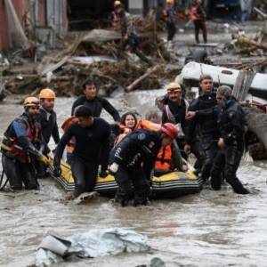 В результате наводнения в Турции погибли 27 человек