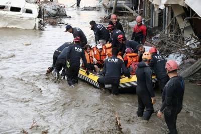Эрдоган объявил зонами бедствия районы трëх турецких провинций