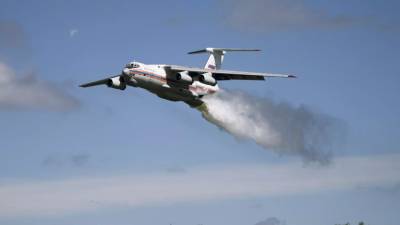 Самолёты Минобороны локализовали очаги пожаров в районе Иркутской области