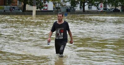 Синоптик предупредил жителей Кубани о ливнях и водяных смерчах