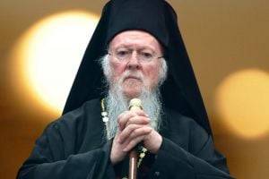 Кто защитит православных верующих в Украине?