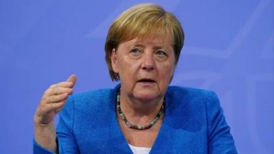 Политолог объяснил, зачем Меркель отправляется в тур по России и Украине