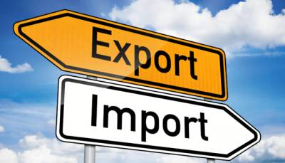 Дефицит внешней торговли Украины товарами сократился