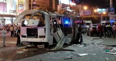 Бензобак не поврежден: источник взрыва автобуса в Воронеже находился внутри салона, – СМИ (видео)