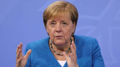 Стал известен размер пенсии Меркель после ухода с поста канцлера ФРГ