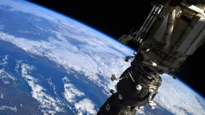 NASA опровергло причастность астронавтов из США к появлению дыры на МКС