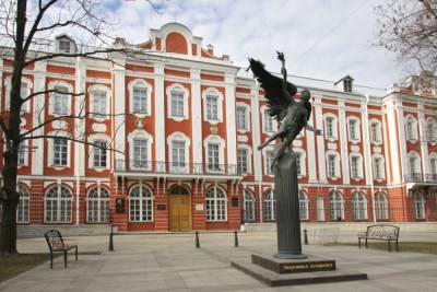 В петербургских вузах планируют смешанную форму обучения