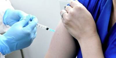 США разрешили третью дозу вакцин от коронавируса Pfizer и Moderna - «Политика»