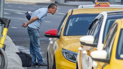 Туристы в Анапе пожаловались на цены на такси