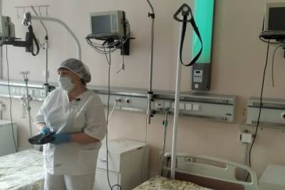 Губернатор Омской области приказал проверить кислородное оборудование в больницах
