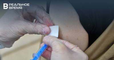 В центре «Вектор» заявили, что вакцинация «ЭпиВакКороной» не приводила к летальным исходам