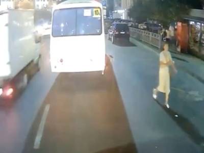 «Направилась к другой маршрутке»: стало известно, что стало с женщиной, которую россияне «заподозрили» во взрыве автобуса в Воронеже