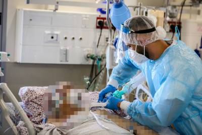 Кто сегодня болеет коронавирусом в тяжелой форме: данные минздрава Израиля