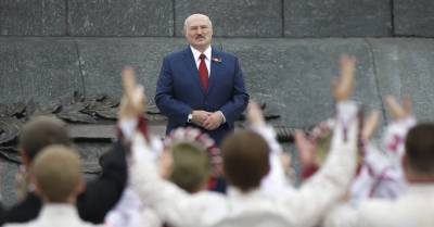 Лукашенко описал передачу власти новому поколению