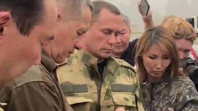 Усиленная группировка спасателей будет работать в Якутии до полной ликвидации возгораний, заявил полпред президента в ДФО