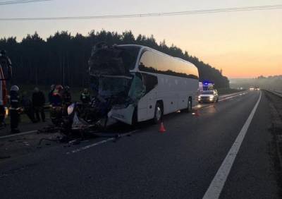Во Владимирской области автобус врезался в грузовик, пострадали 22 человека
