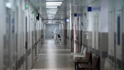 В России за сутки скончались 819 пациентов с коронавирусом