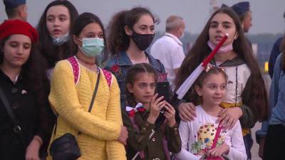 Местное время. Дети из Сирии прилетели в Москву по приглашению Шойгу