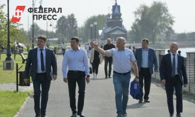 Свердловский губернатор завершит неделю на севере области