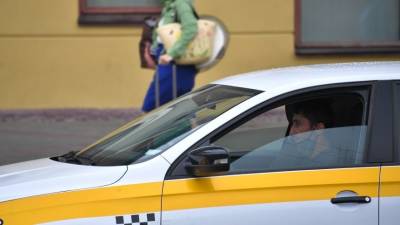 Систему по отслеживанию рабочего времени таксистов запустили в Москве