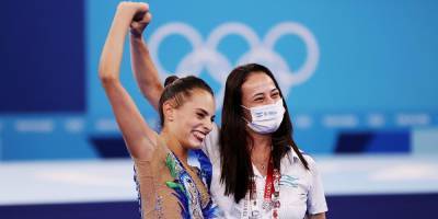Тренер гимнастки Линой Ашрам упрекнула россиян в неумении проигрывать