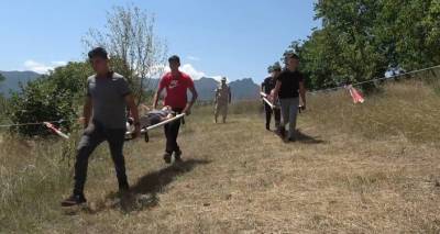 Миротворцы провели в Карабахе курс "молодого бойца" с основами выживания в горах для детей