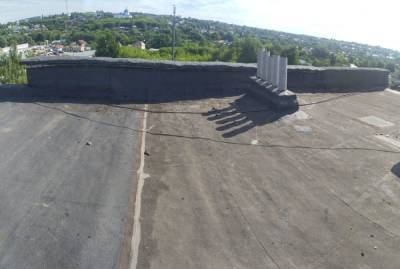 Коммунальщики отремонтировали крышу в Сергаче по требованию Госжилинспекции