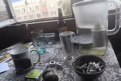 Трех «сидящих за столом» мертвых студентов нашли в российской квартире