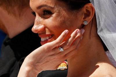 Любимые оттенки лаков для ногтей Кейт, Меган и принцессы Дианы