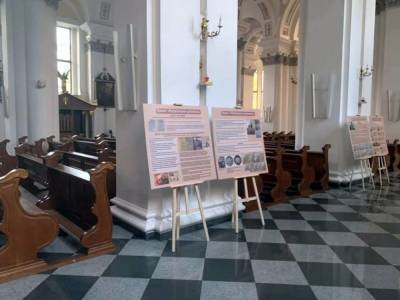 Черные пятна нашей истории: в одесском католическом храме выставили документы из архивов СБУ (фото)
