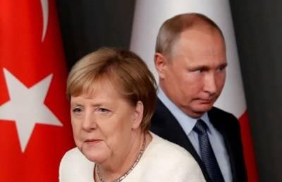 Меркель решила попрощаться с Путиным уговорами