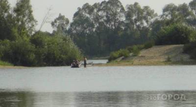 В Чувашии со дна реки Сура спасатели вытащили тело мужчины