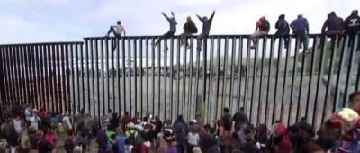 Количество нелегальных мигрантов на границе Мексики и США достигло максимума за 21 год