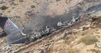Уцелел только хвост: самолет Бе-200 выгорел после крушения в Турции