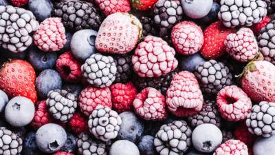 Диетолог рассказала, как правильно замораживать ягоды