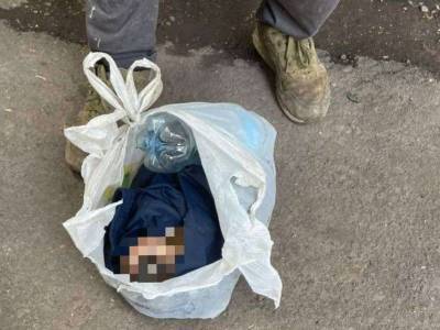 Жительница Москвы завернула младенца в пакет и выбросила в мусор