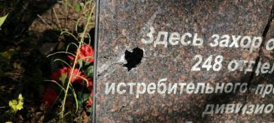 В Ленобласти вандалы расстреляли мемориал воинам Великой Отечественной войны