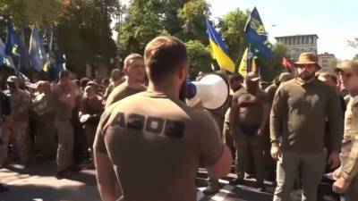 Новости на "России 24". Украинские националисты попытались напугать Зеленского