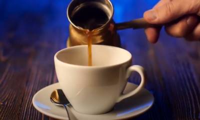 Скачки давления и боли в суставах: ученые перечислили последствия, которые ждут любителей кофе