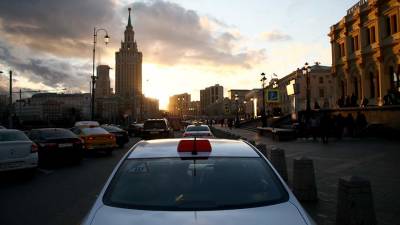 Сервисы заказа такси в Москве рассказали о нормальном режиме работы