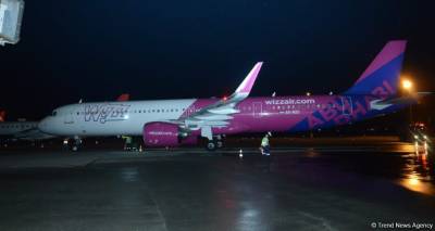 Авиакомпания Wizz Air Abu Dabi совершила первый рейс в Баку (ФОТО)