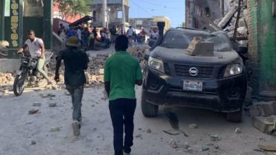 На Гаити произошло мощное землетрясение