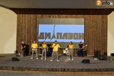 Рязанские полицейские исполнили для жителей популярные песни