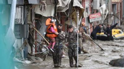 На черноморском побережье Турции 57 человек погибли в результате наводнения