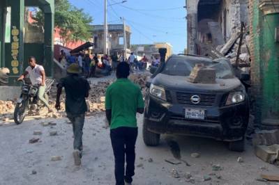 Число погибших в результате землетрясения в Гаити превысило 300 человек